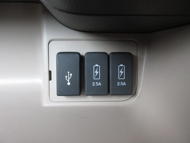 Ｎ－ＢＯＸ Ｇ・ＥＸホンダセンシング　禁煙車　ワンオーナー　８インチナビ　Ｂｌｕｅｔｏｏｔｈ　バックカメラ　ＥＴＣ　両側電動スライドドア　ＬＥＤライト　フルセグＴＶ　ＣＤ　ＤＶＤ　ミュージックラック　ＵＳＢ　ドアバイザー　スマートキー（11枚目）