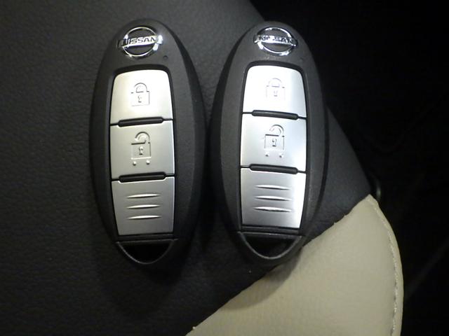 キックス Ｘツートーンインテリアエディション　禁煙　ワンオーナー　９インチナビ　全方位カメラ　Ｂｌｕｅｔｏｏｔｈ　ＥＴＣ２．０　ＬＥＤ　ＵＳＢ　衝突軽減ブレーキ　クルーズコントロール　ドラレコ　シートヒーター　インテリジェントルームミラー　アルミ（10枚目）