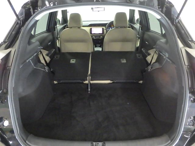 キックス Ｘツートーンインテリアエディション　禁煙　ワンオーナー　９インチナビ　全方位カメラ　Ｂｌｕｅｔｏｏｔｈ　ＥＴＣ２．０　ＬＥＤ　ＵＳＢ　衝突軽減ブレーキ　クルーズコントロール　ドラレコ　シートヒーター　インテリジェントルームミラー　アルミ（17枚目）