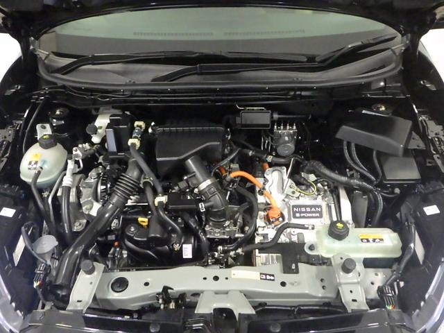 キックス Ｘツートーンインテリアエディション　禁煙　ワンオーナー　９インチナビ　全方位カメラ　Ｂｌｕｅｔｏｏｔｈ　ＥＴＣ２．０　ＬＥＤ　ＵＳＢ　衝突軽減ブレーキ　クルーズコントロール　ドラレコ　シートヒーター　インテリジェントルームミラー　アルミ（22枚目）