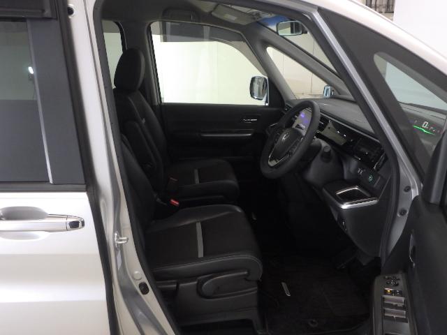 ステップワゴンスパーダ ｅ：ＨＥＶスパーダＧ・ＥＸホンダセンシング　禁煙車　１オーナー　１０インチ大画面ナビ　Ｒカメラ　リア席モニター　両側電動スライドドア　前後ドラレコ　Ｂｌｕｅｔｏｏｔｈ　ＵＳＢ　ＥＴＣ２．０　アダプティブクルーズコントロール　シートヒーター（20枚目）