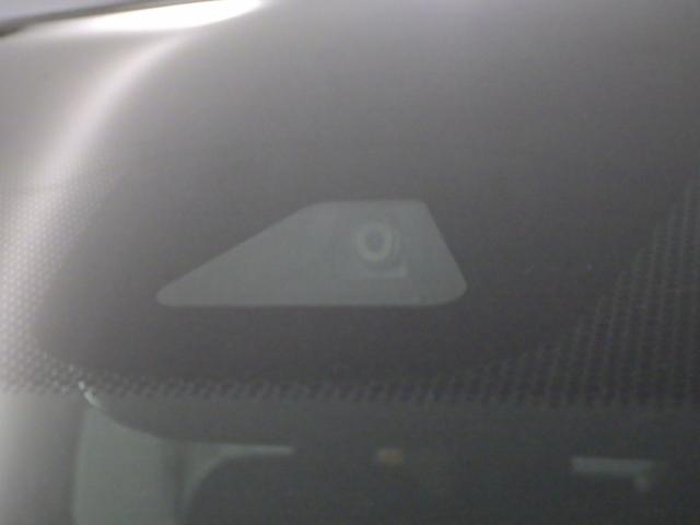 ステップワゴンスパーダ スパーダハイブリッドＧホンダセンシング　禁煙車　ワンオーナー　ディスプレイオーディオ（ラジオ　ＣＤ　ＴＶワンセグ　ＵＳＢ　ＨＤＭＩ）　リアカメラ　ＥＴＣ　ＬＥＤヘッドライト　オートエアコン　両側パワースライドドア　ドアバイザー　ＣＭＢＳ（8枚目）