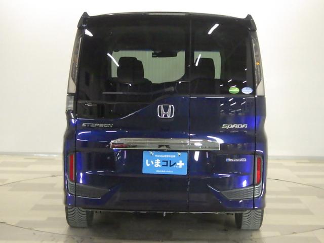 ステップワゴンスパーダ スパーダハイブリッドＧホンダセンシング　禁煙車　ワンオーナー　ディスプレイオーディオ（ラジオ　ＣＤ　ＴＶワンセグ　ＵＳＢ　ＨＤＭＩ）　リアカメラ　ＥＴＣ　ＬＥＤヘッドライト　オートエアコン　両側パワースライドドア　ドアバイザー　ＣＭＢＳ（20枚目）