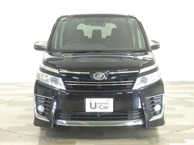 ヴォクシー ＺＳ煌　禁煙車　１オーナー　９ｉｎ大型画面ナビ　Ｂｌｕｅｔｏｏｔｈ　前後ドラレコ　両側電動スライドドア　バックカメラ　ＥＴＣ　フルセグＴＶ　ＣＤ　ＤＶＤ　ＬＥＤライト　フォグライト　ドアバイザー　スマートキー（19枚目）