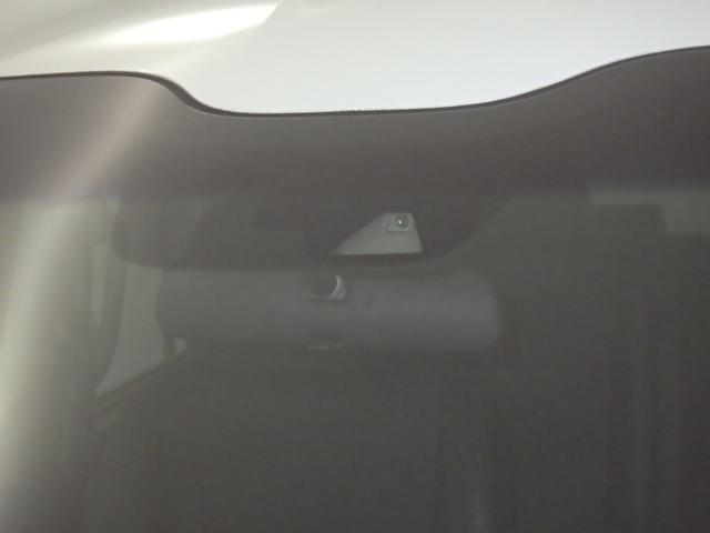 フリードハイブリッド ハイブリッド・ＥＸ　禁煙車　１オーナー　ナビ　Ｒカメラ　両側電動スライドドア　Ｂｌｕｅｔｏｏｔｈ　シートヒーター　ＥＴＣ　ＬＥＤライト　フルセグ　ＣＤ　ＤＶＤ　ミュージックラック　ドアバイザー　サイドカーテンエアバッグ（12枚目）