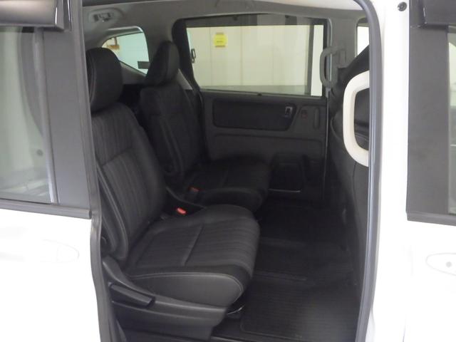 フリードハイブリッド ハイブリッド・ＥＸ　禁煙車　１オーナー　ナビ　Ｒカメラ　両側電動スライドドア　Ｂｌｕｅｔｏｏｔｈ　シートヒーター　ＥＴＣ　ＬＥＤライト　フルセグ　ＣＤ　ＤＶＤ　ミュージックラック　ドアバイザー　サイドカーテンエアバッグ（17枚目）