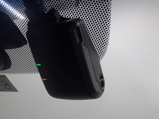 フリード Ｇ　禁煙　ワンオーナー　ナビ　リアカメラ　Ｂｌｕｅｔｏｏｔｈ　両側電動スライドドア　ＥＴＣ２．０　ＬＥＤ　ＵＳＢ　衝突軽減ブレーキ　前後ドラレコ　アダプティブクルーズコントロール　シートヒーター　記録簿（7枚目）