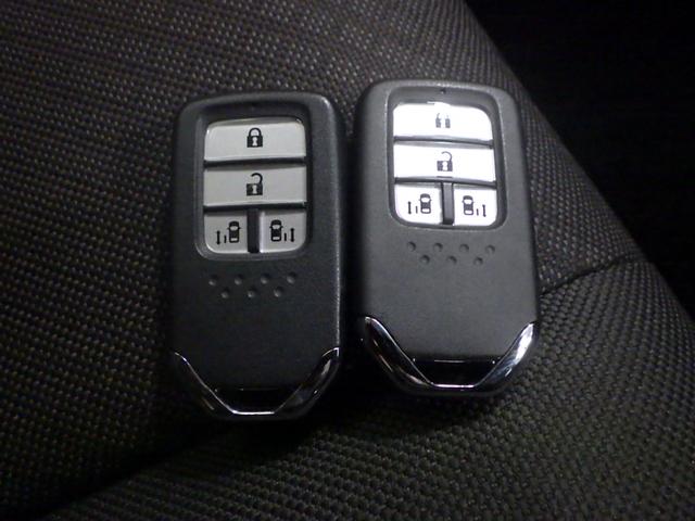 フリード Ｇ　禁煙　ワンオーナー　ナビ　リアカメラ　Ｂｌｕｅｔｏｏｔｈ　両側電動スライドドア　ＥＴＣ２．０　ＬＥＤ　ＵＳＢ　衝突軽減ブレーキ　前後ドラレコ　アダプティブクルーズコントロール　シートヒーター　記録簿（10枚目）