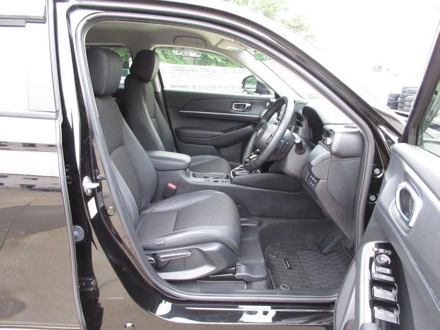 ヴェゼル ｅ：ＨＥＶＺ　禁煙車　８インチナビ　Ｂｌｕｅｔｏｏｔｈ　シートヒーター　前後ドラレコ　バックカメラ　パーキングセンサー　ＥＴＣ　ＬＥＤライト　フォグライト　サイドカーテンエアバッグ　電動テールゲート　ドアバイザー（19枚目）