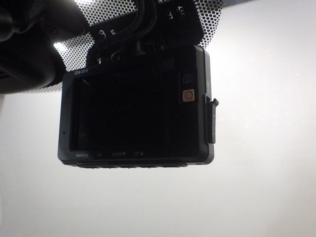 フリード G・ホンダセンシング 禁煙 ワンオーナー そのまんま車(傷現状車) 9インチナビ 後席モニター リアカメラ Bluetooth 両側電動スライド ETC LED USB 社外前後ドラレコ 衝突軽減ブレーキ シートヒーター(8枚目)