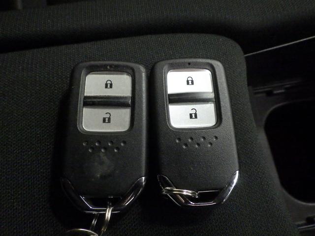 シビック ハッチバック 禁煙 ワンオーナー ナビ リアカメラ 6速MT Bluetooth 衝突軽減ブレーキ ETC2.0 LED USB アダプティブクルーズコントロール パワーシート 社外ローダウン 社外マフラー AAC(11枚目)