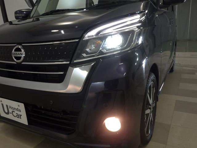 ＬＥＤヘッドライト！省電力で明るく遠くまで照らし、夜道や雨天時などの安心感を高めます☆点灯の瞬間から光量を放つＬＥＤの特性により、トンネルへの進入直後などでも安心感のある視界を提供します！