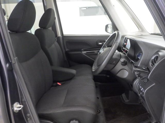 すわり心地の良い運転席・助手席です。長時間のドライブの疲れ軽減に貢献します。どうぞ快適なドライブを♪