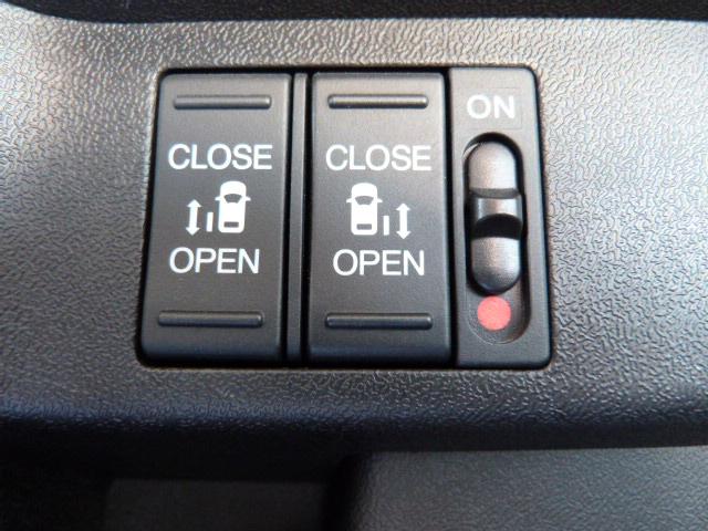 ステップワゴンスパーダ スパーダ・クールスピリットホンダセンシング　禁煙車　１オーナー　ナビ　Ｂｌｕｅｔｏｏｔｈ　シートヒーター　両側電動スライドドア　バックカメラ　ＥＴＣ　ＬＥＤライト　フォグライト　パドルシフト　ドアバイザー　サイドカーテンエアバッグ　スマートキー（14枚目）