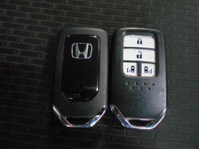 ステップワゴンスパーダ スパーダ・クールスピリットホンダセンシング　禁煙車　１オーナー　ナビ　Ｂｌｕｅｔｏｏｔｈ　シートヒーター　両側電動スライドドア　バックカメラ　ＥＴＣ　ＬＥＤライト　フォグライト　パドルシフト　ドアバイザー　サイドカーテンエアバッグ　スマートキー（20枚目）