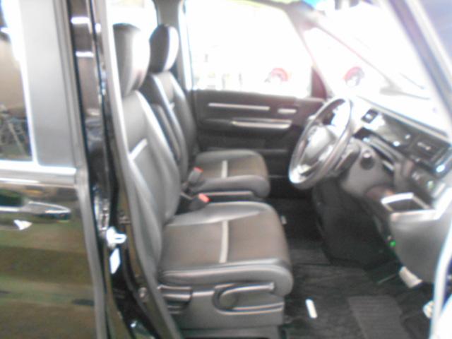 ステップワゴンスパーダ スパーダ・クールスピリットホンダセンシング　禁煙車　１オーナー　ナビ　Ｂｌｕｅｔｏｏｔｈ　シートヒーター　両側電動スライドドア　バックカメラ　ＥＴＣ　ＬＥＤライト　フォグライト　パドルシフト　ドアバイザー　サイドカーテンエアバッグ　スマートキー（26枚目）