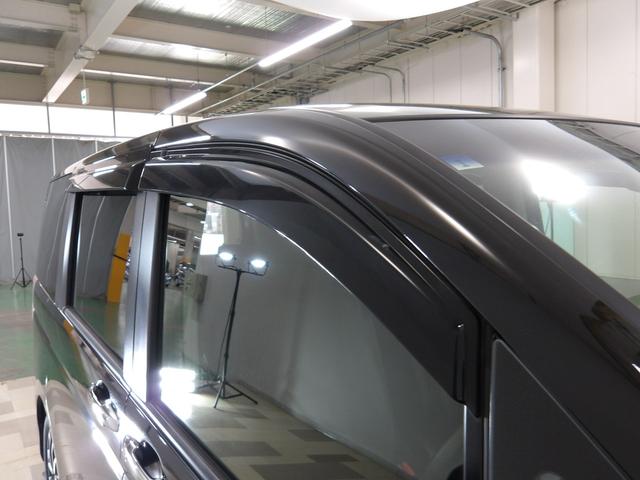 ステップワゴンスパーダ Ｚクールスピリット　禁煙　ワンオーナー　９インチナビ　後席モニター　リアカメラ　Ｂｌｕｅｔｏｏｔｈ　両側電動スライドドア　ＨＩＤ　ＥＴＣ　スマートキー　２列目キャプテンシート　クルーズコントロール　パドルシフト　アルミ（10枚目）