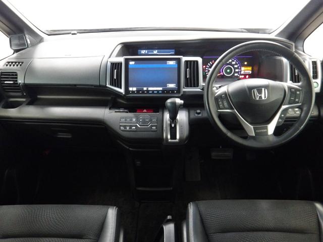 ステップワゴンスパーダ Ｚクールスピリット　禁煙　ワンオーナー　９インチナビ　後席モニター　リアカメラ　Ｂｌｕｅｔｏｏｔｈ　両側電動スライドドア　ＨＩＤ　ＥＴＣ　スマートキー　２列目キャプテンシート　クルーズコントロール　パドルシフト　アルミ（11枚目）