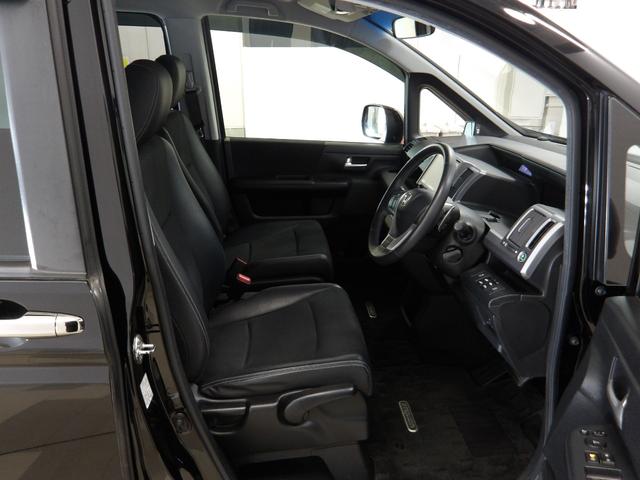 ステップワゴンスパーダ Ｚクールスピリット　禁煙　ワンオーナー　９インチナビ　後席モニター　リアカメラ　Ｂｌｕｅｔｏｏｔｈ　両側電動スライドドア　ＨＩＤ　ＥＴＣ　スマートキー　２列目キャプテンシート　クルーズコントロール　パドルシフト　アルミ（15枚目）