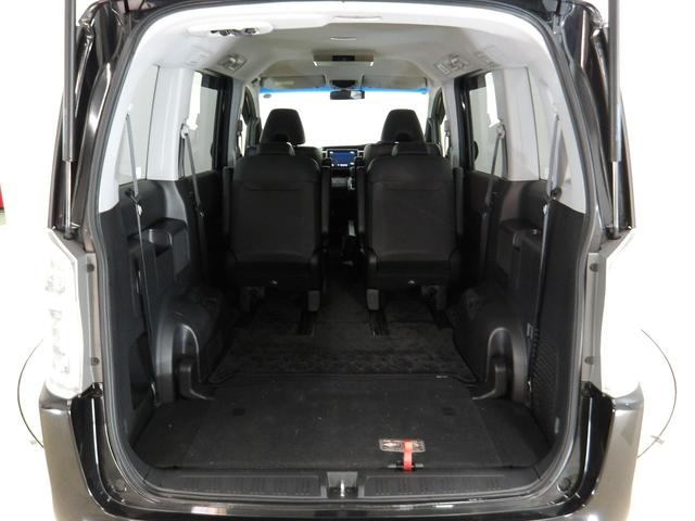 ステップワゴンスパーダ Ｚクールスピリット　禁煙　ワンオーナー　９インチナビ　後席モニター　リアカメラ　Ｂｌｕｅｔｏｏｔｈ　両側電動スライドドア　ＨＩＤ　ＥＴＣ　スマートキー　２列目キャプテンシート　クルーズコントロール　パドルシフト　アルミ（19枚目）