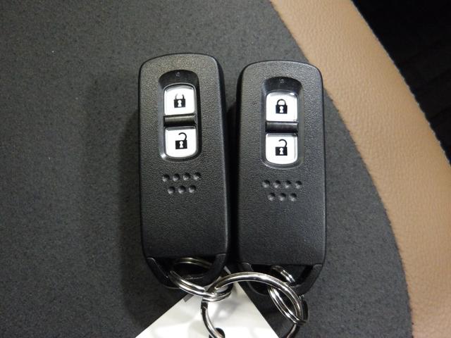 N-ONE オリジナルスタイルプラスアーバン 禁煙車 1オーナー 8inディスプレイオーディオ Bluetooth シートヒーター 前後ドラレコ バックカメラ ETC LEDヘッドライト パーキングセンサー ドアバイザー サイドカーテンエアバッグ(15枚目)