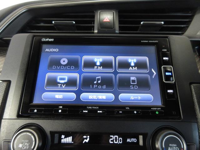 シビック ハッチバックホンダセンシング　禁煙車　６Ｍ／Ｔ　ワンオーナー　センシング　ＬＥＤヘッドライト　シートヒーター　無限フロアマット　無限バイザー　タイプＲリアスポイラー　ナビ　リアカメラ　社外マフラー　ＬＥＤルームライト　ＥＴＣ車載器（6枚目）