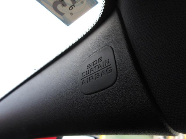 シビック ハッチバックホンダセンシング　禁煙車　６Ｍ／Ｔ　ワンオーナー　センシング　ＬＥＤヘッドライト　シートヒーター　無限フロアマット　無限バイザー　タイプＲリアスポイラー　ナビ　リアカメラ　社外マフラー　ＬＥＤルームライト　ＥＴＣ車載器（14枚目）