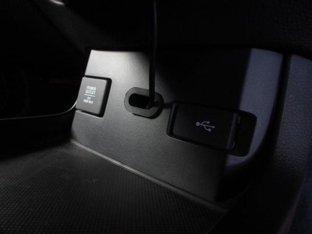 シビック ハッチバックホンダセンシング　禁煙車　６Ｍ／Ｔ　ワンオーナー　センシング　ＬＥＤヘッドライト　シートヒーター　無限フロアマット　無限バイザー　タイプＲリアスポイラー　ナビ　リアカメラ　社外マフラー　ＬＥＤルームライト　ＥＴＣ車載器（15枚目）