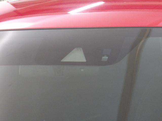 シビック ハッチバックホンダセンシング　禁煙車　６Ｍ／Ｔ　ワンオーナー　センシング　ＬＥＤヘッドライト　シートヒーター　無限フロアマット　無限バイザー　タイプＲリアスポイラー　ナビ　リアカメラ　社外マフラー　ＬＥＤルームライト　ＥＴＣ車載器（18枚目）