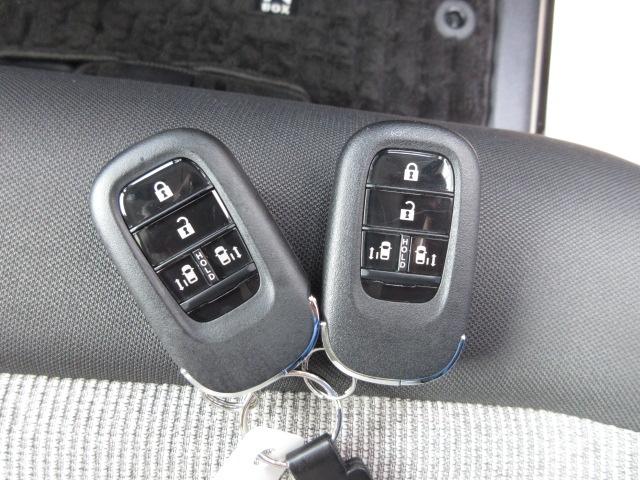 Ｎ－ＢＯＸ ベースグレード　禁煙　元当社試乗車　８インチナビ　リアカメラ　Ｂｌｕｅｔｏｏｔｈ　両側電動スライドドア　ＥＴＣ　ＬＥＤ　ＵＳＢ　衝突軽減ブレーキ　アダプティブクルーズコントロール　シートヒーター　パーキングセンサー（9枚目）