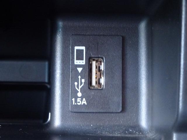 アコードハイブリッド ＥＸ　禁煙　ワンオーナー　ナビ　リアカメラ　Ｂｌｕｅｔｏｏｔｈ　衝突軽減ブレーキ　ＥＴＣ２．０　ＬＥＤ　ＵＳＢ　左サイドカメラ　パワーシート　アダプティブクルーズコントロール　シートヒーター　ＨＤＭＩ（13枚目）