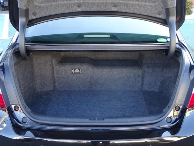 アコードハイブリッド ＥＸ　禁煙　ワンオーナー　ナビ　リアカメラ　Ｂｌｕｅｔｏｏｔｈ　衝突軽減ブレーキ　ＥＴＣ２．０　ＬＥＤ　ＵＳＢ　左サイドカメラ　パワーシート　アダプティブクルーズコントロール　シートヒーター　ＨＤＭＩ（24枚目）