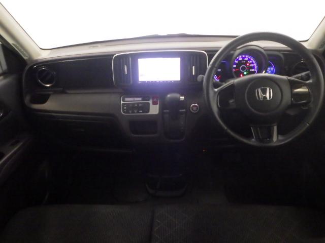 N-ONE プレミアム・Lパッケージ 禁煙車 ツートーンカラー ナビ Bluetooth HIDヘッドライト ETC サイドカーテンエアバック CD DVD ワンセグTV スマートキー 純正アルミ ECONモード 電格ミラ 両席エアバック(6枚目)