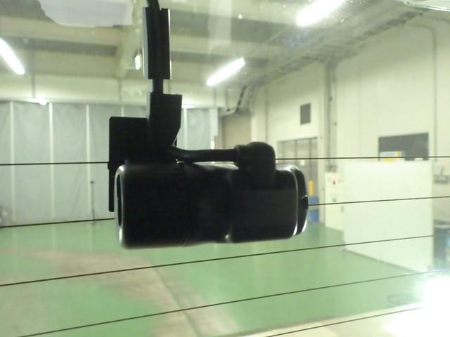 N-BOXカスタム ベースグレード 禁煙車 元試乗車 8インチナビ Bluetooth シートヒーター 前後ドラレコ バックカメラ ETC パーキングセンサー フルセグTV USB 両側電動スライドドア LEDライト スマートキー(7枚目)