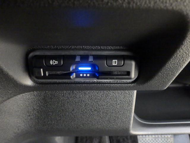 N-BOXカスタム ベースグレード 禁煙車 元試乗車 8インチナビ Bluetooth シートヒーター 前後ドラレコ バックカメラ ETC パーキングセンサー フルセグTV USB 両側電動スライドドア LEDライト スマートキー(8枚目)