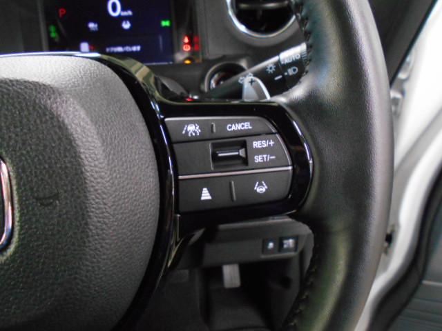 N-BOXカスタム ターボ 禁煙車 元試乗車 1オーナー 8インチコネクトナビ リアカメラ LEDヘッドライト パドルシフト シートヒーター ドアバイザー 革巻きステアリング 左右パワースライドドア シートバックテーブル(12枚目)