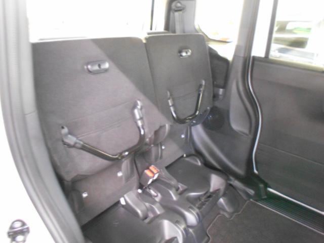 N-BOXカスタム ターボ 禁煙車 元試乗車 1オーナー 8インチコネクトナビ リアカメラ LEDヘッドライト パドルシフト シートヒーター ドアバイザー 革巻きステアリング 左右パワースライドドア シートバックテーブル(30枚目)