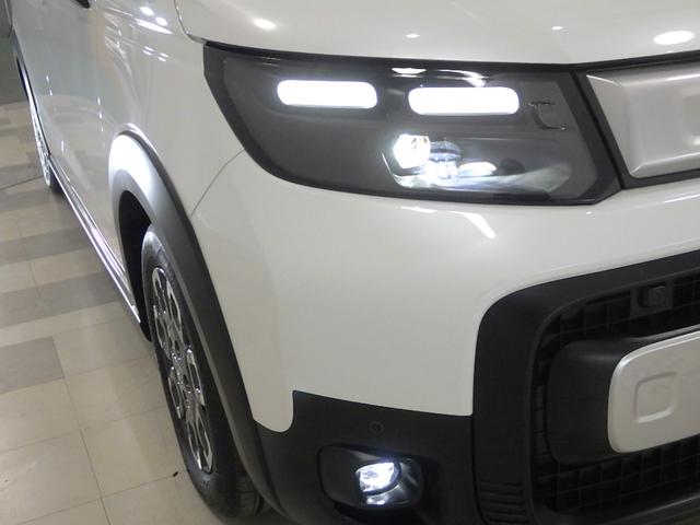 フリード クロスター 禁煙車 元試乗車 ホンダコネクトナビ リアカメラ ブラインドスポットインフォメーション 2列目6:4分割可倒 プライムスムースコンビシート シートヒーター ルーフレール ドラレコ ドアバイザー LKA(21枚目)