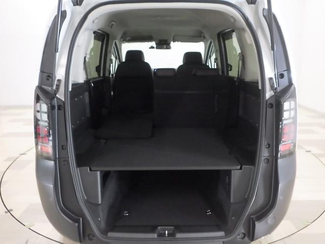 フリード クロスター 禁煙車 元試乗車 ホンダコネクトナビ リアカメラ ブラインドスポットインフォメーション 2列目6:4分割可倒 プライムスムースコンビシート シートヒーター ルーフレール ドラレコ ドアバイザー LKA(25枚目)