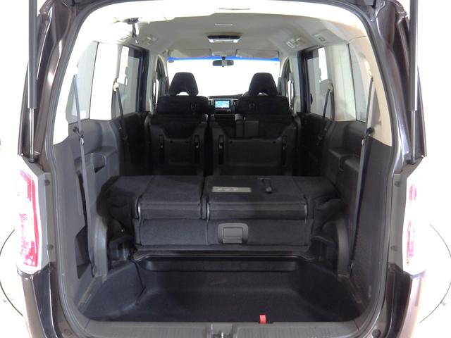 ステップワゴン Ｇコンフォートセレクション　禁煙車　ワンオーナー　ナビ　リア席モニター　バックカメラ　ＥＴＣ　クルコン　両側電動スライドドア　スマートキー　ＨＩＤライト　フォグライト　ドアバイザー　アイドリングストップ　Ｍラック　ＣＤ　ＤＶＤ（22枚目）