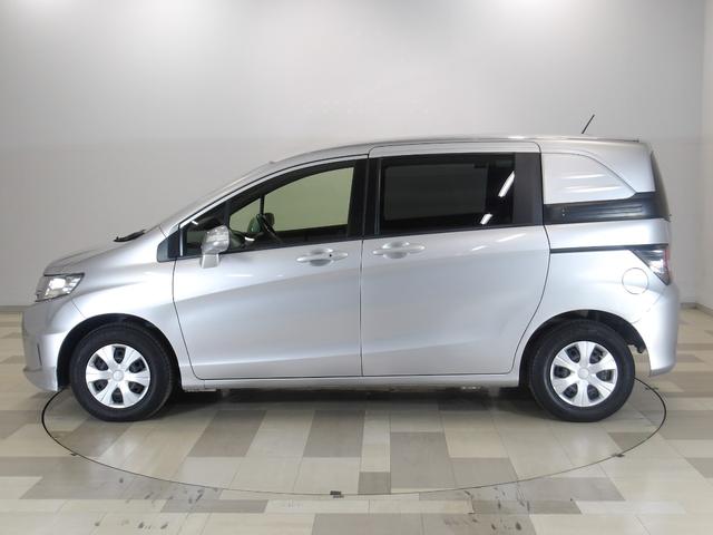 �����A�O���́A��C�̃X�^�b�t���^�S���߂Ē��J�ɃN���[�j���O���Ă���܂��̂ŁA�s�J�s�J�Ɏd�オ���Ă���܂��B���ÎԂł����̃L���C�ȏ�Ԃ͕K���ł��I