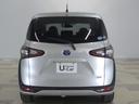 リア、後ろから見るとまた車の印象が変わってきますね。前、横のデザインと同じくその車の作られたコンセプトがよく出ている所だと思います。