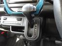 インパネシフトだから視線の移動も少なく足元もスッキリ♪運転席もゆったりしているのでゆとりを持ってドライブできますね!