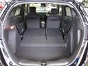 リアシートを倒せば広々荷室の出来上がり♪アレンジ次第でさまざまな荷物が積み込めますよ。