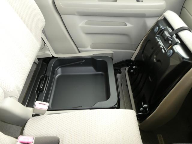 スペーシア Ｇ　ナビ　衝突被害軽減システム　アイドリングストップ　ワンセグＴＶ　キーレスプッシュスタート　フルオートエアコン　両側スライドドア　ＡＢＳ　運転席エアバッグ　助手席エアバッグ（20枚目）