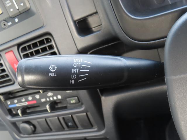 キャリイトラック KX 3型 純正オーディオ ディスチャージヘッドランプ 衝突安全ボディ パワーウィンドウ エアコン(10枚目)