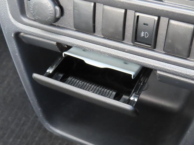 キャリイトラック KX 3型 純正オーディオ ディスチャージヘッドランプ 衝突安全ボディ パワーウィンドウ エアコン(16枚目)