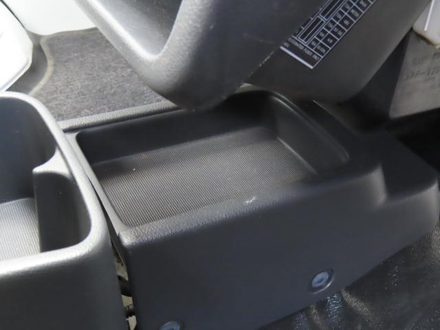 キャリイトラック KX 3型 純正オーディオ ディスチャージヘッドランプ 衝突安全ボディ パワーウィンドウ エアコン(18枚目)