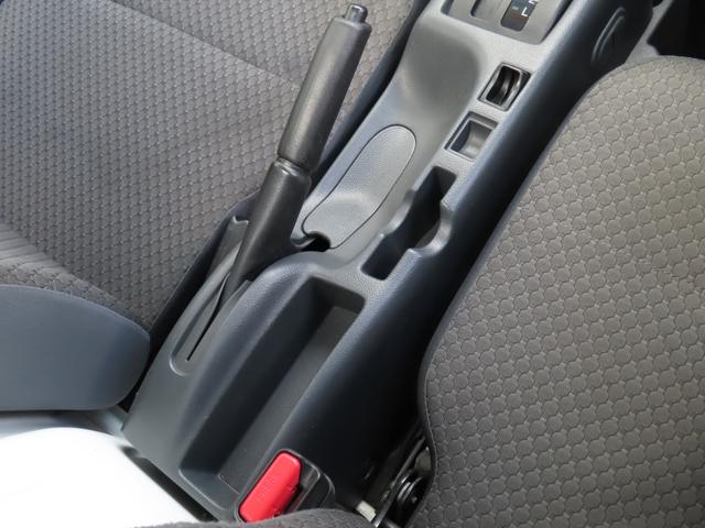 キャリイトラック KX 3型 純正オーディオ ディスチャージヘッドランプ 衝突安全ボディ パワーウィンドウ エアコン(20枚目)