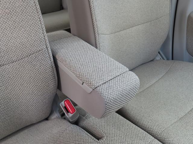 アルトラパン Ｓ　ＣＤステレオ　レーダーブレーキサポート　誤発進抑制機能　キーレスプッシュスタート　セキュリティアラーム　シートヒーター　ディスチャージヘッドライト　革巻きステアリング（24枚目）